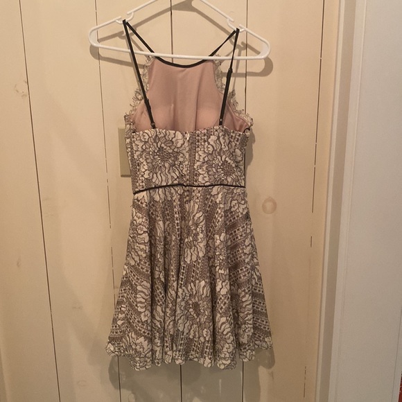 Party dress - Picture 4 of 4